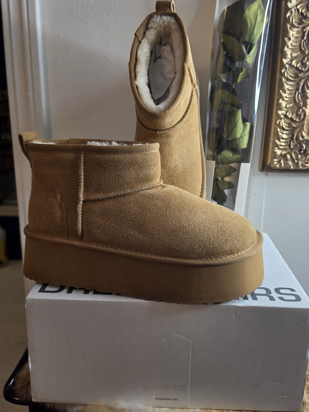 DREAM PAIRS Women’s Brown Suede Faux Fur Lined Ankle Bootie Slip-On US 8.5